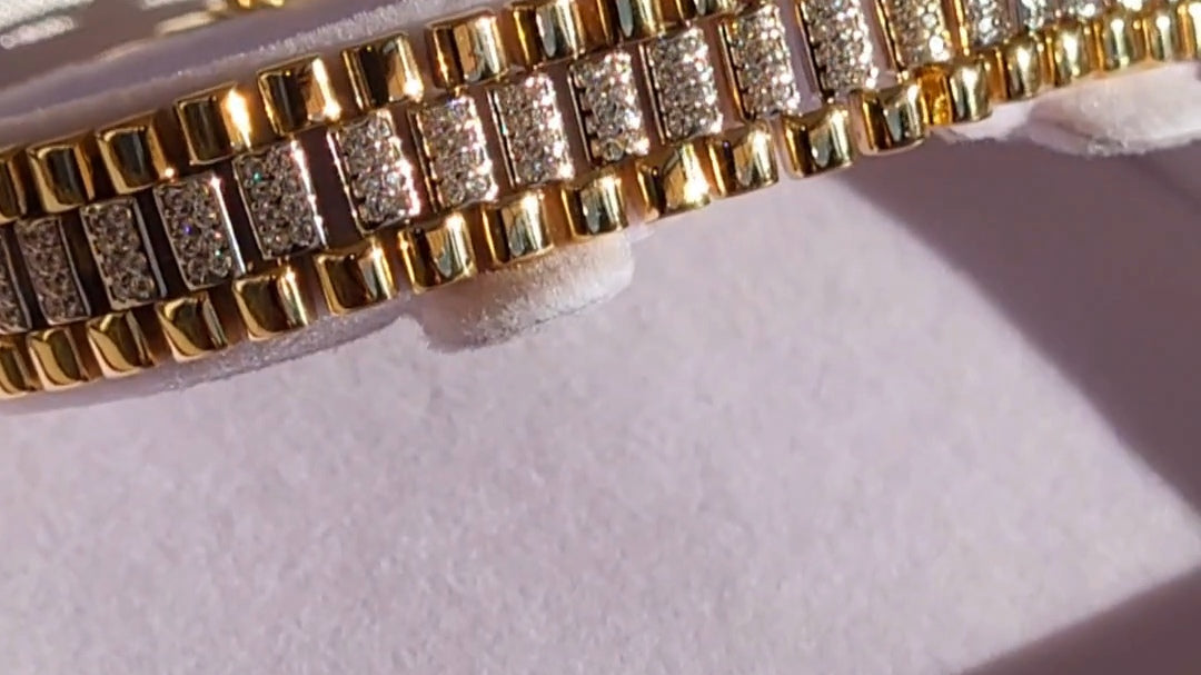 Rolex Style Gold Bracelet. Ladies Rolex Style Bracelet. 9ct Gold Ladies Bracelet. Forever Jewellers Cork. Maria Gleeson. Jewellers Cork.