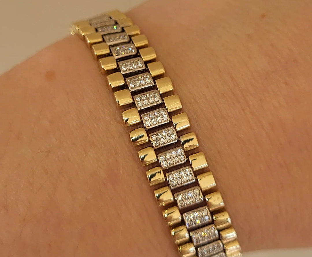 Rolex Style Gold Bracelet. Ladies Rolex Style Bracelet. 9ct Gold Ladies Bracelet. Forever Jewellers Cork. Maria Gleeson. Jewellers Cork.