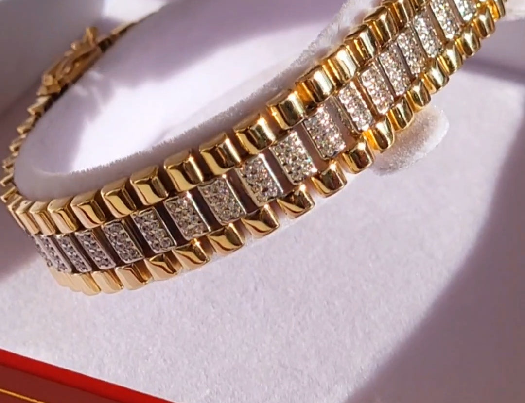 Rolex Style Gold Bracelet. Ladies Rolex Style Bracelet. 9ct Gold Ladies Bracelet. Forever Jewellers Cork. Maria Gleeson. Jewellers Cork.