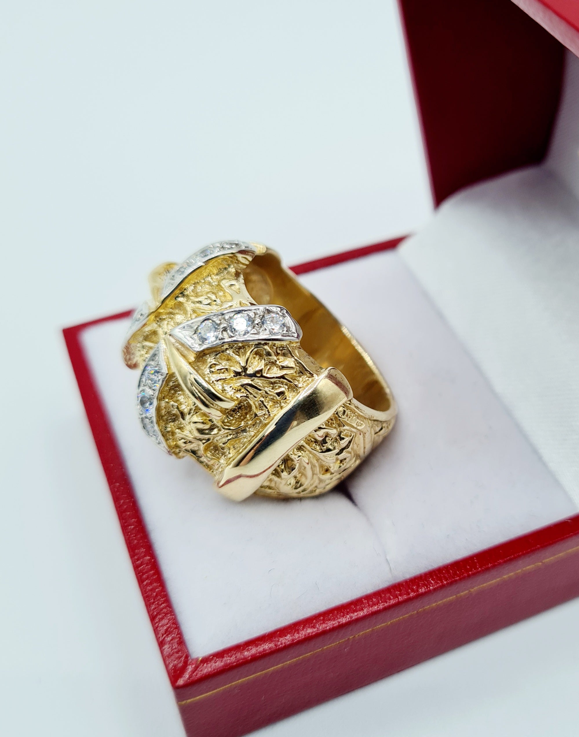 Gold hot sale buckle ring