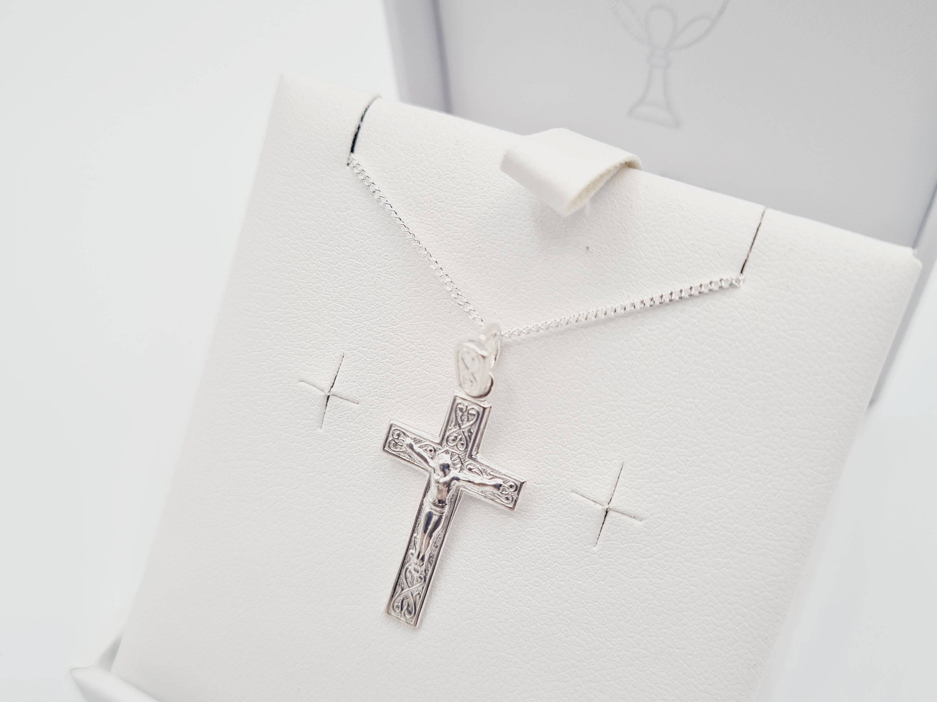 Sterling silver chain close-up – Communion or Confirmation gift
